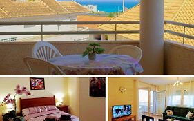 Bright & Spacious Apt - Panoramic Views!